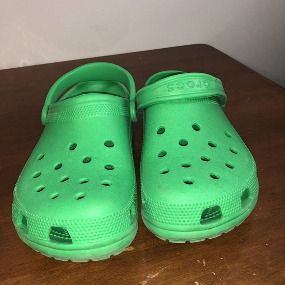 Crocs Classic Clog Green M10 W12 Unisex - Picture 2 of 7